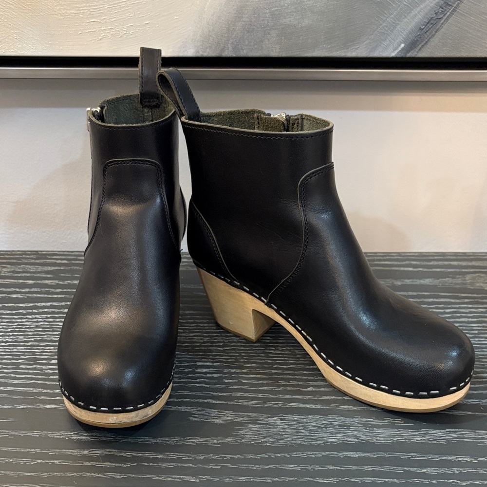 Swedish Hasbeens Zip It Emy Ankle Boots